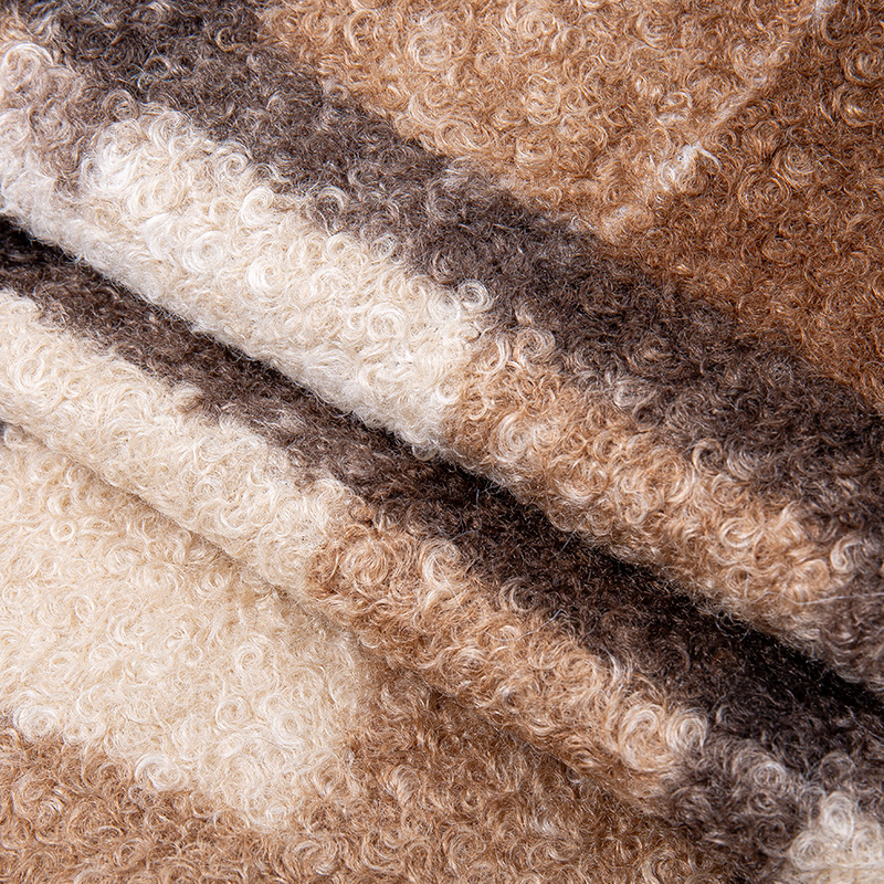 Серия цветной полой извитой пряжи HOY